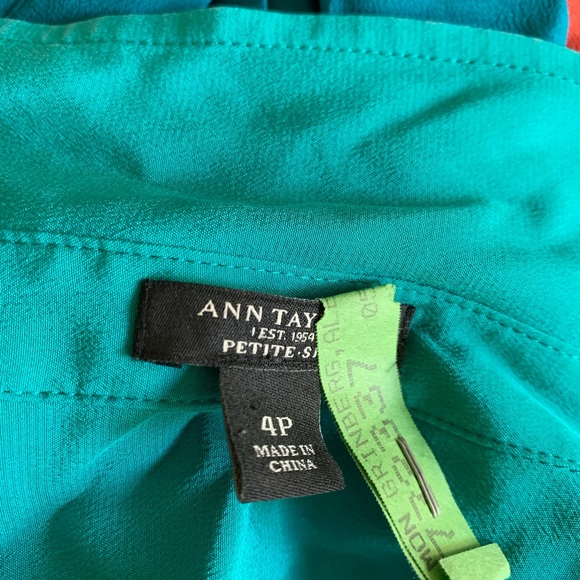 Ann Taylor 100% silk half button shirt/blouse 4P - Picture 6 of 9